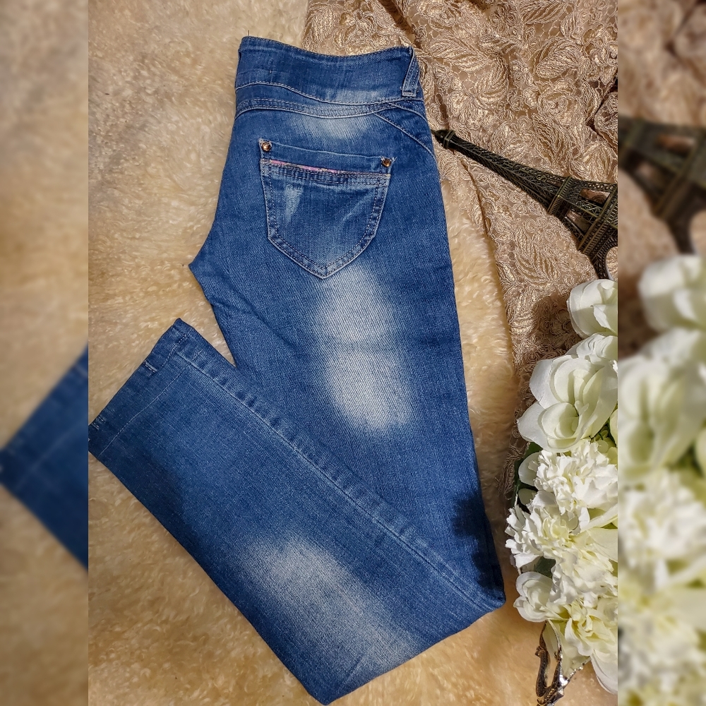 Jeans - Picture 2 of 5